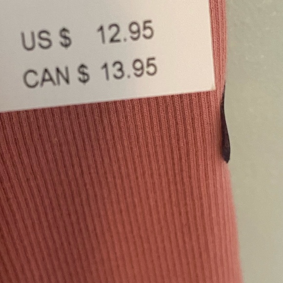 Hollister tank top. - Picture 2 of 6